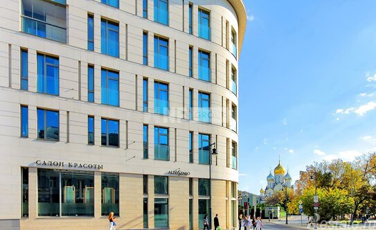 Продажа 4-комн квартиры на вторичном рынке улица Остоженка,  д. 11