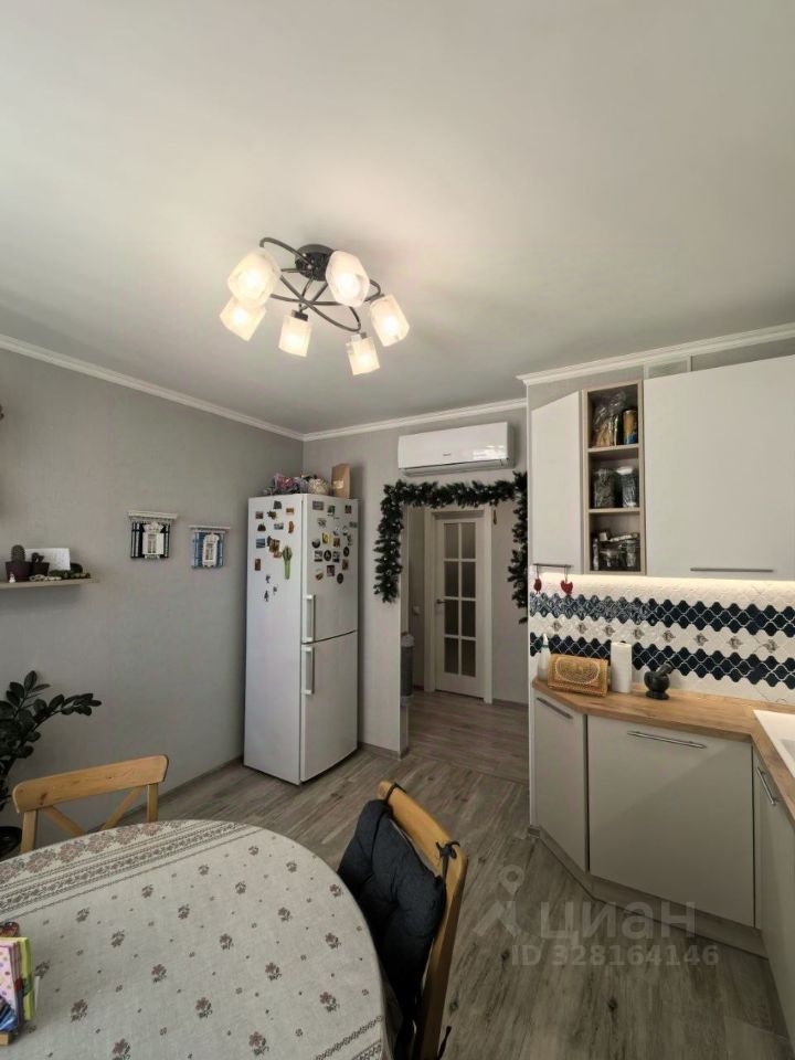 Продажа 3-комн квартиры на вторичном рынке Химки, Совхозная улица, 15