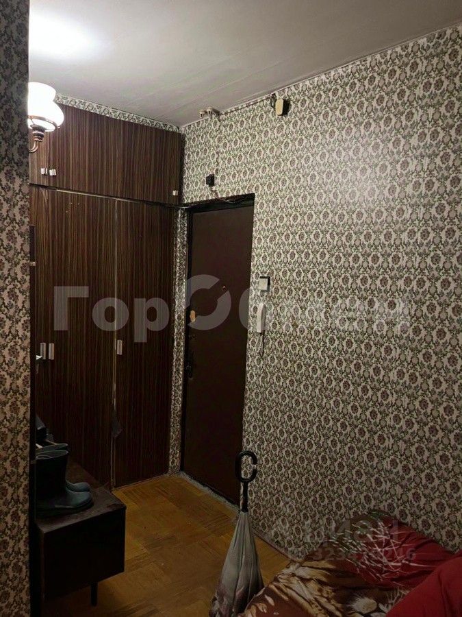 Продажа 1-комн квартиры на вторичном рынке Изумрудная улица, 9