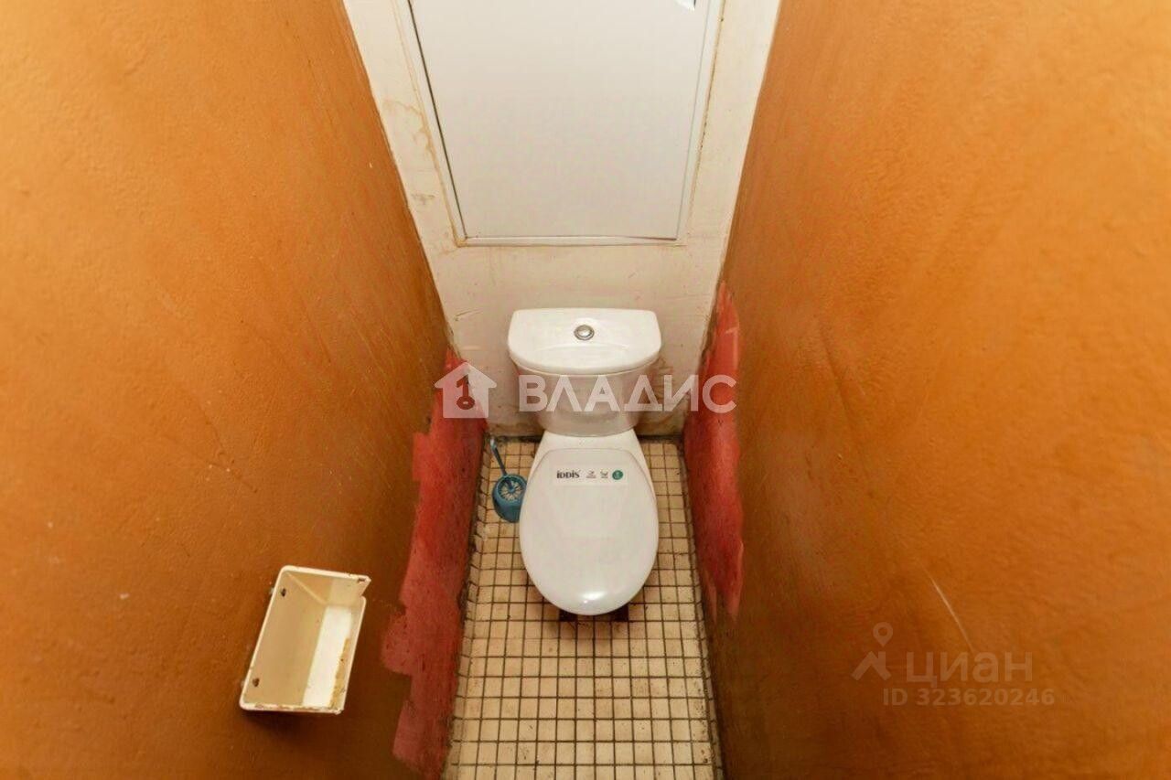 Продажа 2-комн квартиры на вторичном рынке улица Вострухина, 7