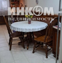 Продажа 3-комн квартиры на вторичном рынке Вёшки, Северная улица,  д. 4