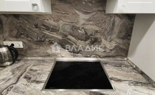 Продажа 3-комн квартиры на вторичном рынке Наримановская улица,  д. 8