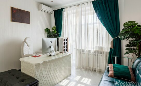 Продажа 5-комн квартиры на вторичном рынке ул Новослободская,  д. 11