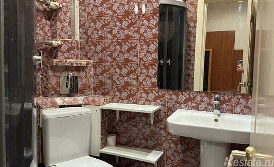 Продажа 1-комн квартиры на вторичном рынке Анадырский проезд,  д. 19/2