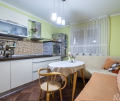 Продать Квартиры вторичка ул Типанова  40 