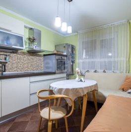 Продажа 3-комн квартиры на вторичном рынке ул Типанова,  д. 40