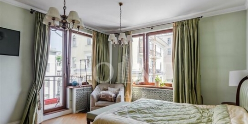 3-комн квартира Печатников пер,  д. 3