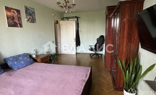 Продажа 2-комн квартиры на вторичном рынке Петрозаводская улица,  д. 5 к3