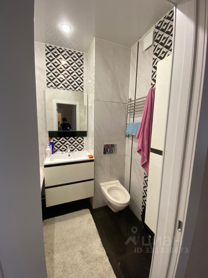 Аренда 1-комн квартиры на вторичном рынке Западный мкр, улица Лунная, 31к1