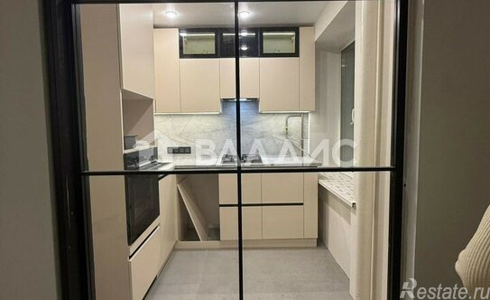 Продажа 3-комн квартиры на вторичном рынке Знаменская улица,  д. 19