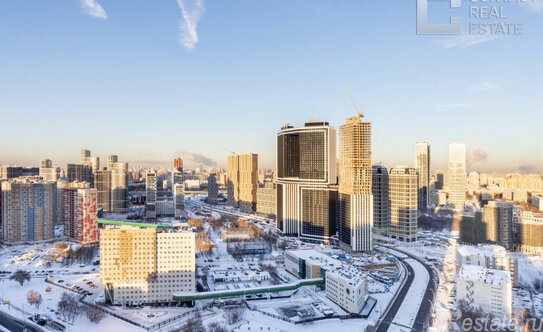 Продажа 3-комн квартиры на вторичном рынке ул Озёрная,  д. 1