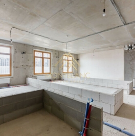 Продажа 2-комн квартиры на вторичном рынке Петровский пр-кт,  д. 11 к2