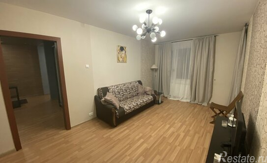 Аренда 2-комн квартиры на вторичном рынке Ломоносов г, Ораниенбаумский пр-кт,  д. 31