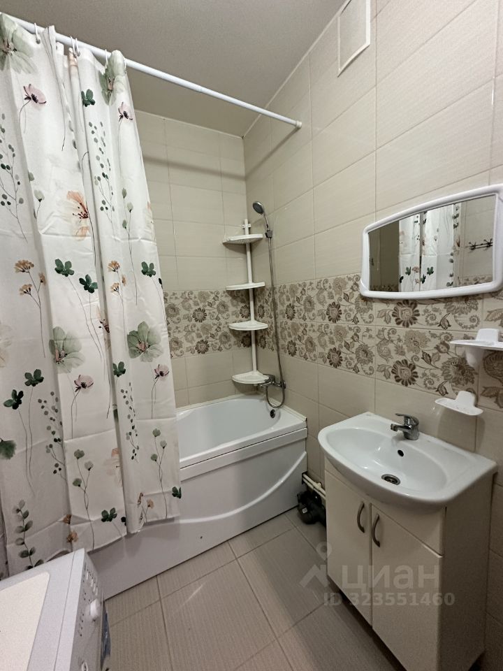 Аренда 1-комн квартиры на вторичном рынке Мурино, улица Шувалова, 11