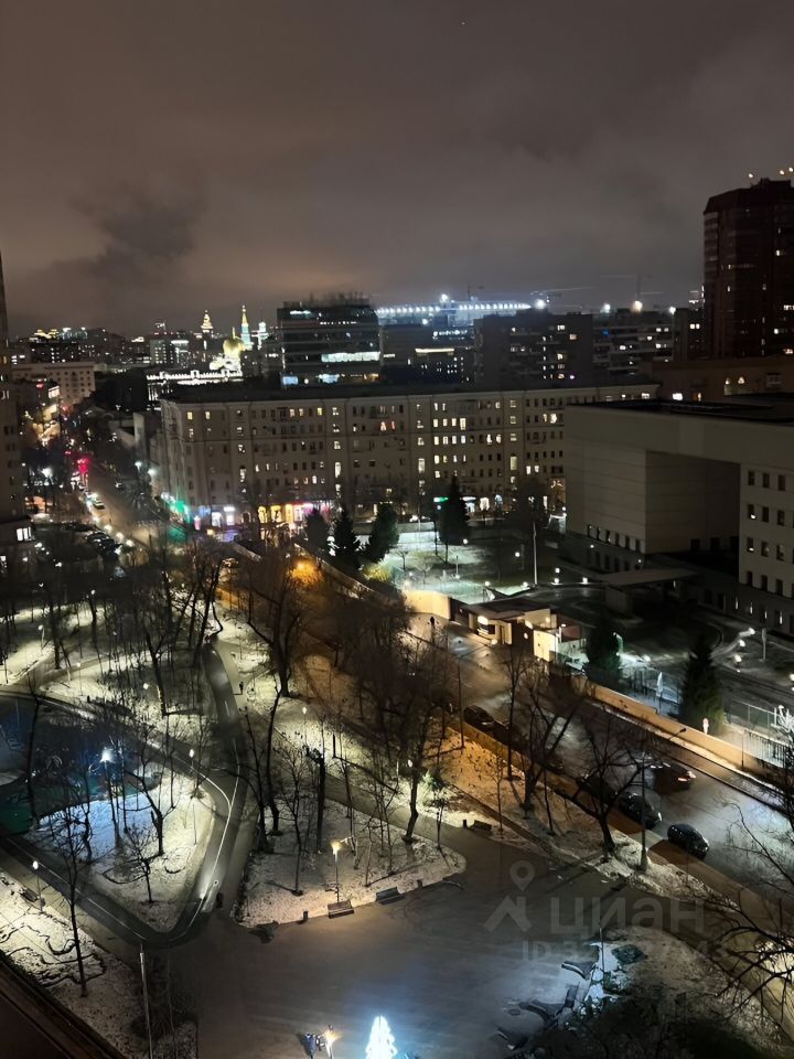Продажа 3-комн квартиры на вторичном рынке Спасская Б. ул,  д. 31