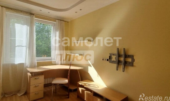 Продажа 2-комн квартиры на вторичном рынке Череповецкая улица,  д. 22