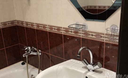 Аренда 3-комн квартиры на вторичном рынке Бухарестская М. ул,  д. 9