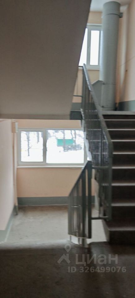 Продажа 3-комн квартиры на вторичном рынке проспект Художников, 18К2
