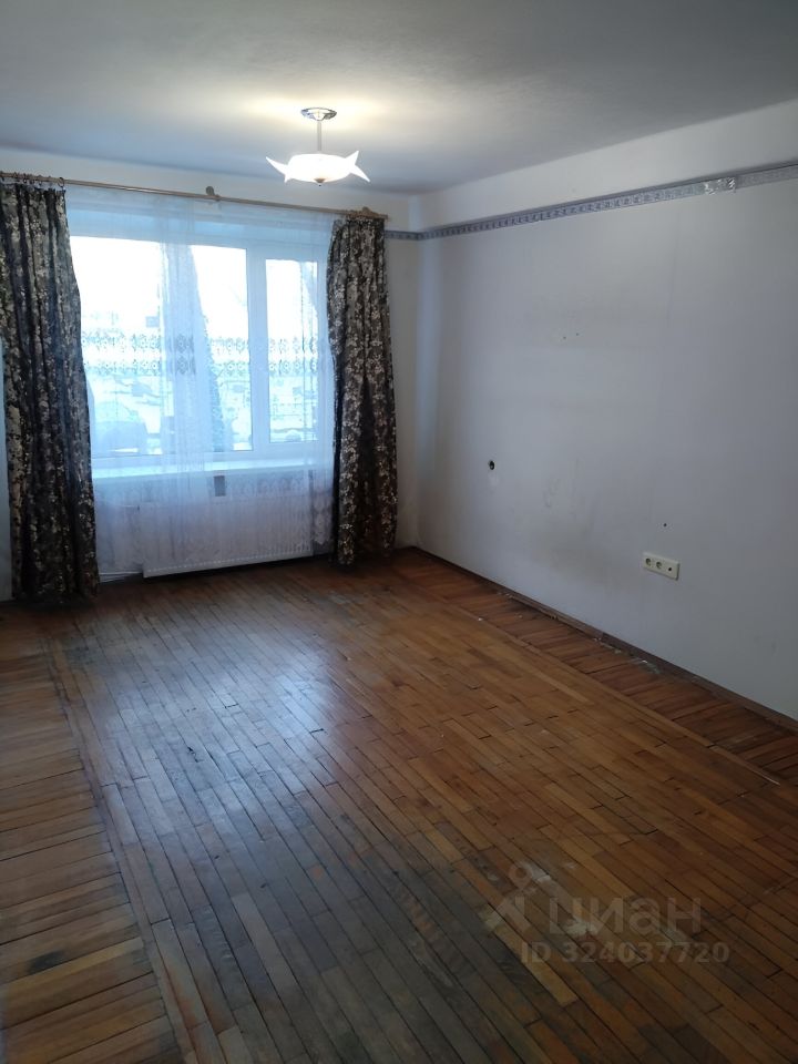 Продажа комнаты Светлановский проспект, 52