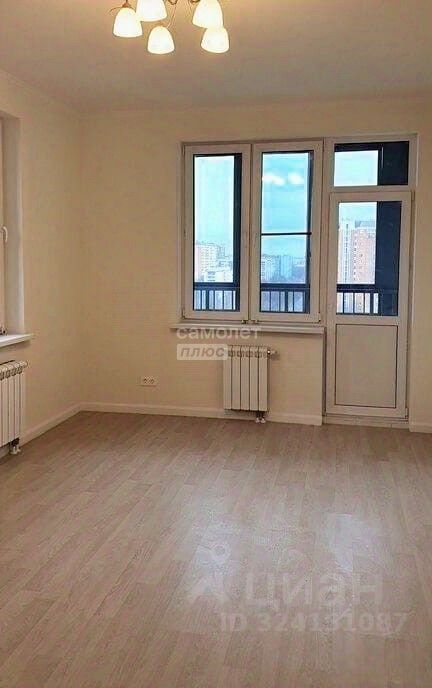 Продажа 2-комн квартиры на вторичном рынке улица Молодцова, 17