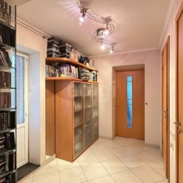 Продажа 3-комн квартиры на вторичном рынке Рашетова улица,  д. 6