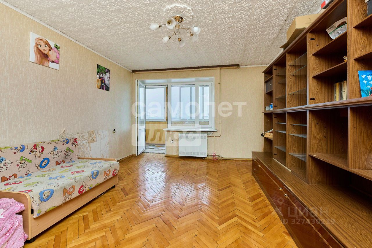 Продажа 4-комн квартиры на вторичном рынке Текстильщик мкр, Фабричная улица,  д. 4