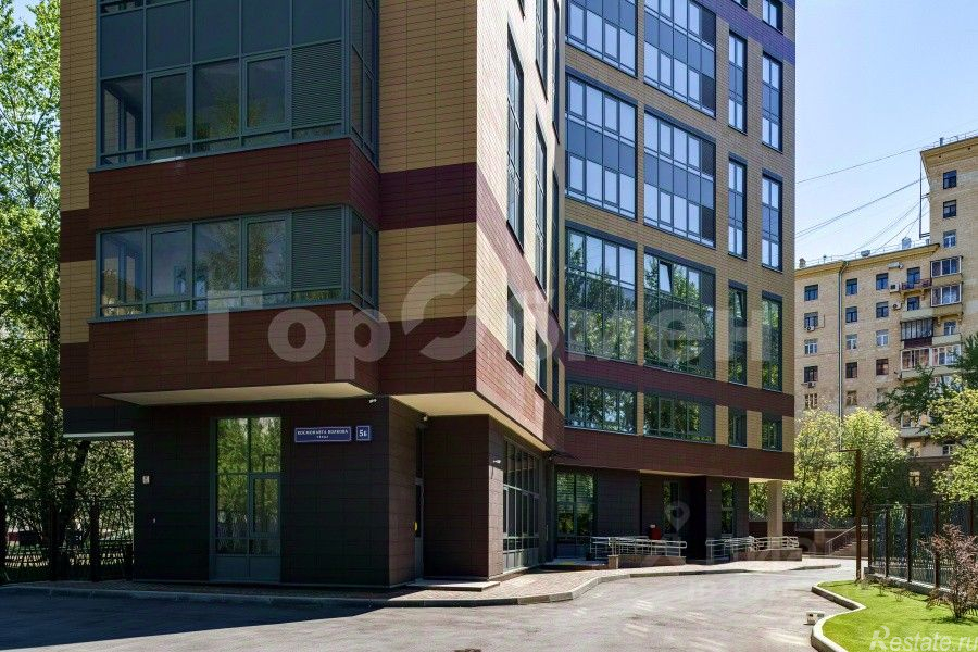 Продажа 3-комн квартиры на вторичном рынке улица Космонавта Волкова,  д. 5Б с2