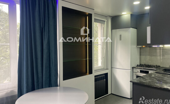 Продажа 3-комн квартиры на вторичном рынке ул Зины Портновой,  д. 50