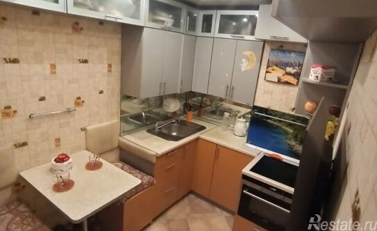 Продажа 2-комн квартиры на вторичном рынке Мичманская улица,  д. 4