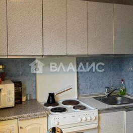 Продажа 1-комн квартиры на вторичном рынке улица Чичерина,  д. 8 к2