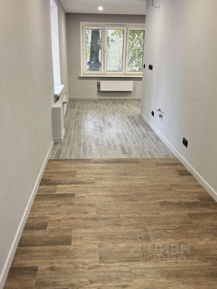 Продажа 2-комн квартиры на вторичном рынке улица Короленко, 5А