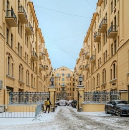 Продажа 7-комн квартиры на вторичном рынке улица Рубинштейна,  д. 23
