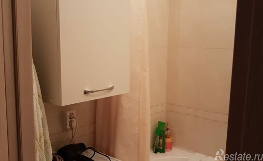 Продажа 1-комн квартиры на вторичном рынке Яхтенная улица,  д. 31