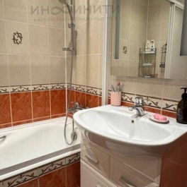 Продажа 2-комн квартиры на вторичном рынке улица Авиаконструктора Миля,  д. 8 к1