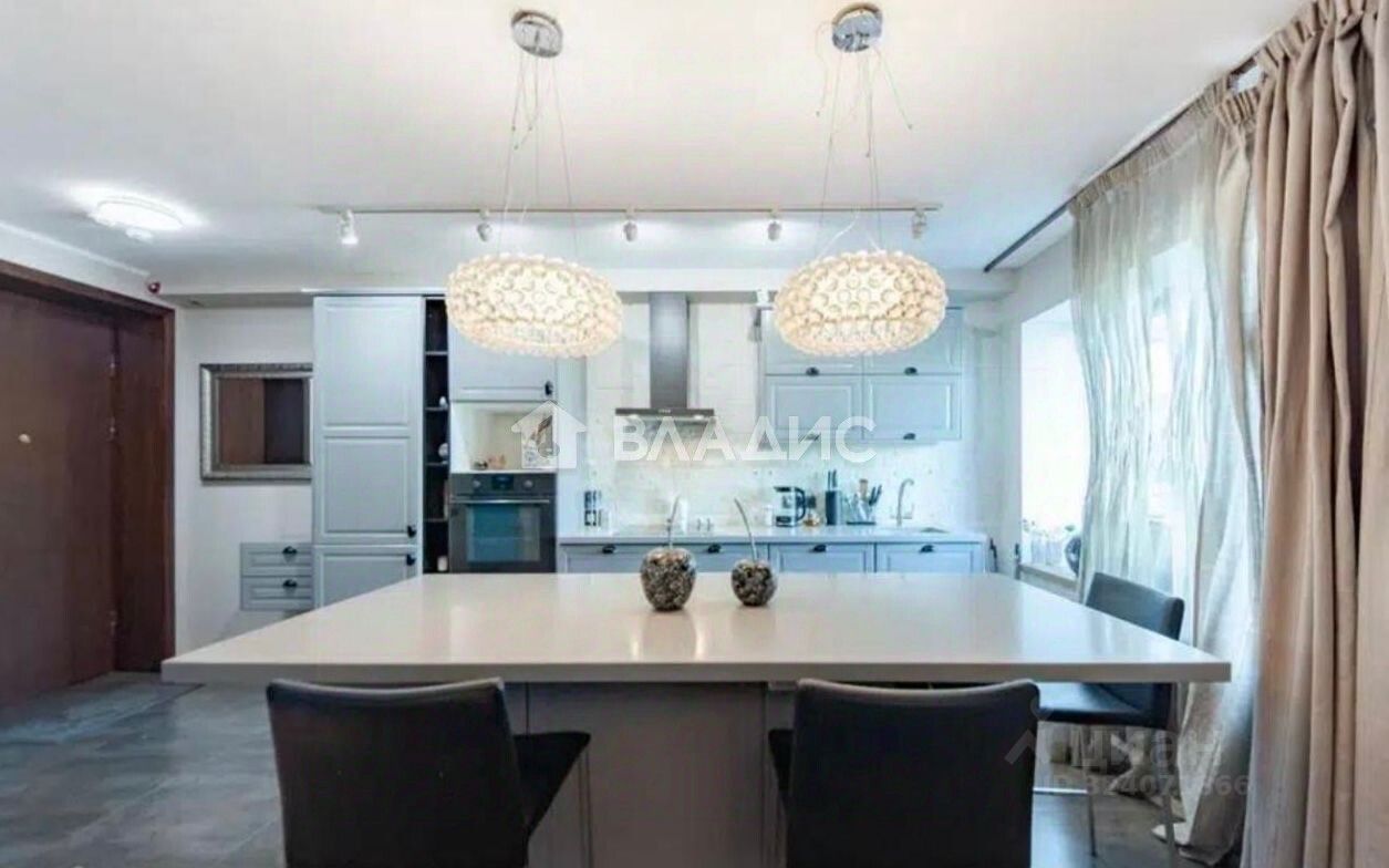 Продажа 2-комн квартиры на вторичном рынке Комсомольский проспект, 9А