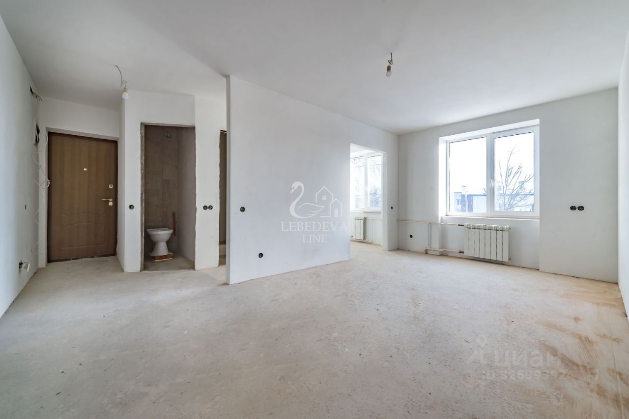 Продажа 3-комн квартиры на вторичном рынке Никольское, Комсомольская улица, 14