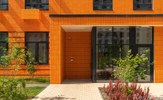 Продажа 2-комн квартиры на вторичном рынке улица Александры Монаховой,  д. 98 к3