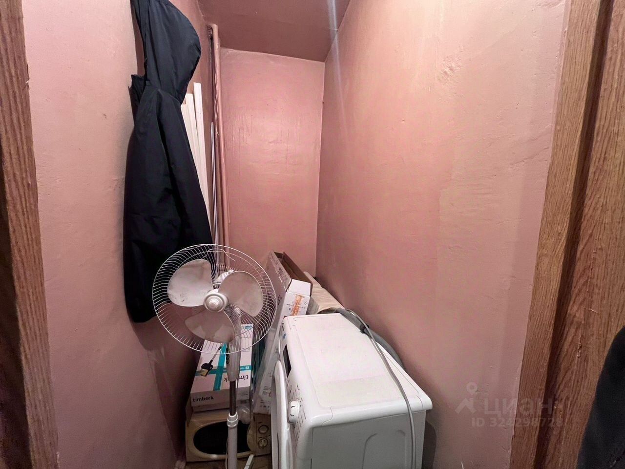 Продажа 1-комн квартиры на вторичном рынке Лесной пгт, улица Пушкина, 8