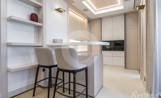 Продажа 3-комн квартиры на вторичном рынке Пожарский пер,  д. 3