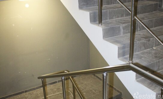 Продажа 4-комн квартиры на вторичном рынке Наставнический переулок,  д. 3