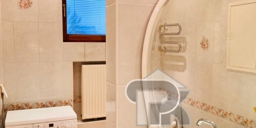 3-комн квартира Ладожская улица, дом 8