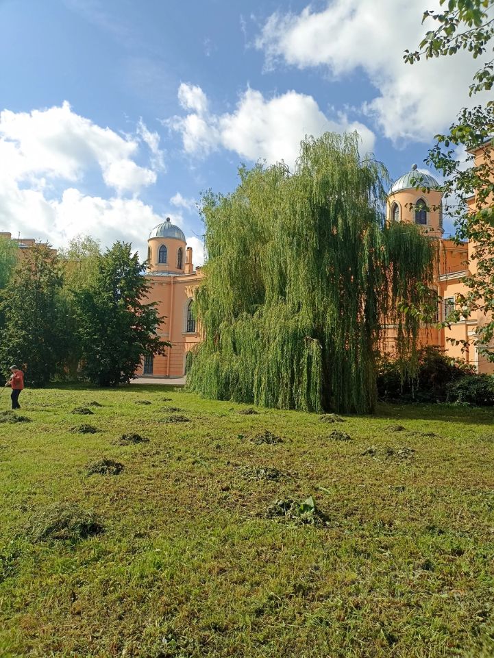 Продажа 4-комн квартиры на вторичном рынке улица Ленсовета, 10