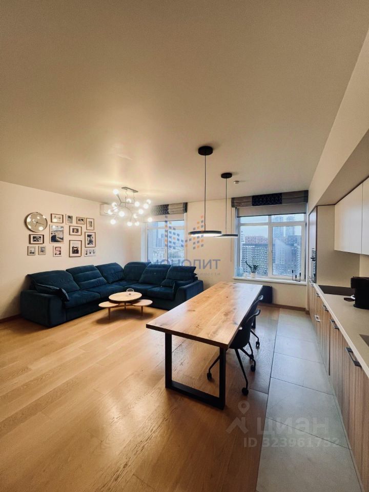 Продажа 4-комн квартиры на вторичном рынке Большая Филевская улица, 4