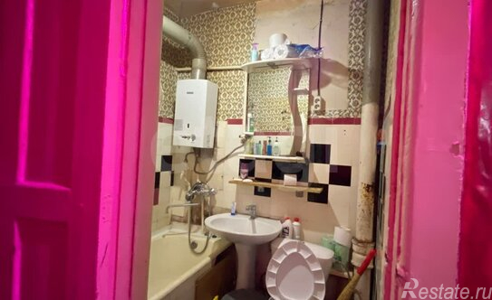 Продажа 2-комн квартиры на вторичном рынке Серпухов, Российская улица,  д. 14