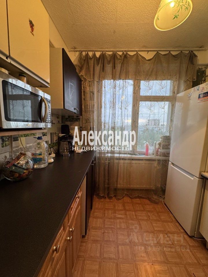 Продажа комнаты Колпино, Заводской проспект, 16к3