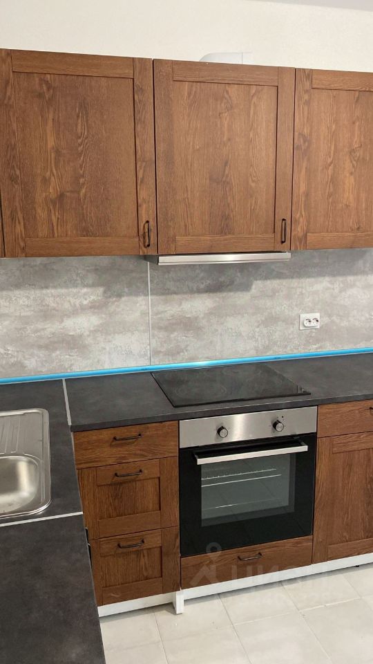 Продажа 3-комн квартиры на вторичном рынке улица Поляны, 5Ак1