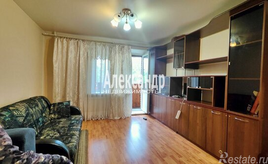 Продажа 1-комн квартиры на вторичном рынке Подвойского ул,  д. 18,  к. 1