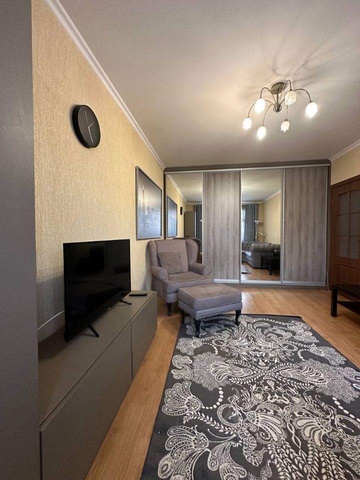 Аренда 2-комн квартиры на вторичном рынке 3-я Мытищинская улица, 3к2