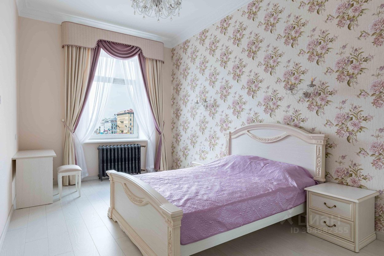 Аренда 2-комн квартиры на вторичном рынке набережная Канала Грибоедова, 18-20