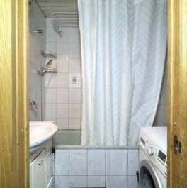 Продажа 2-комн квартиры на вторичном рынке Взлётная улица,  д. 9 к2